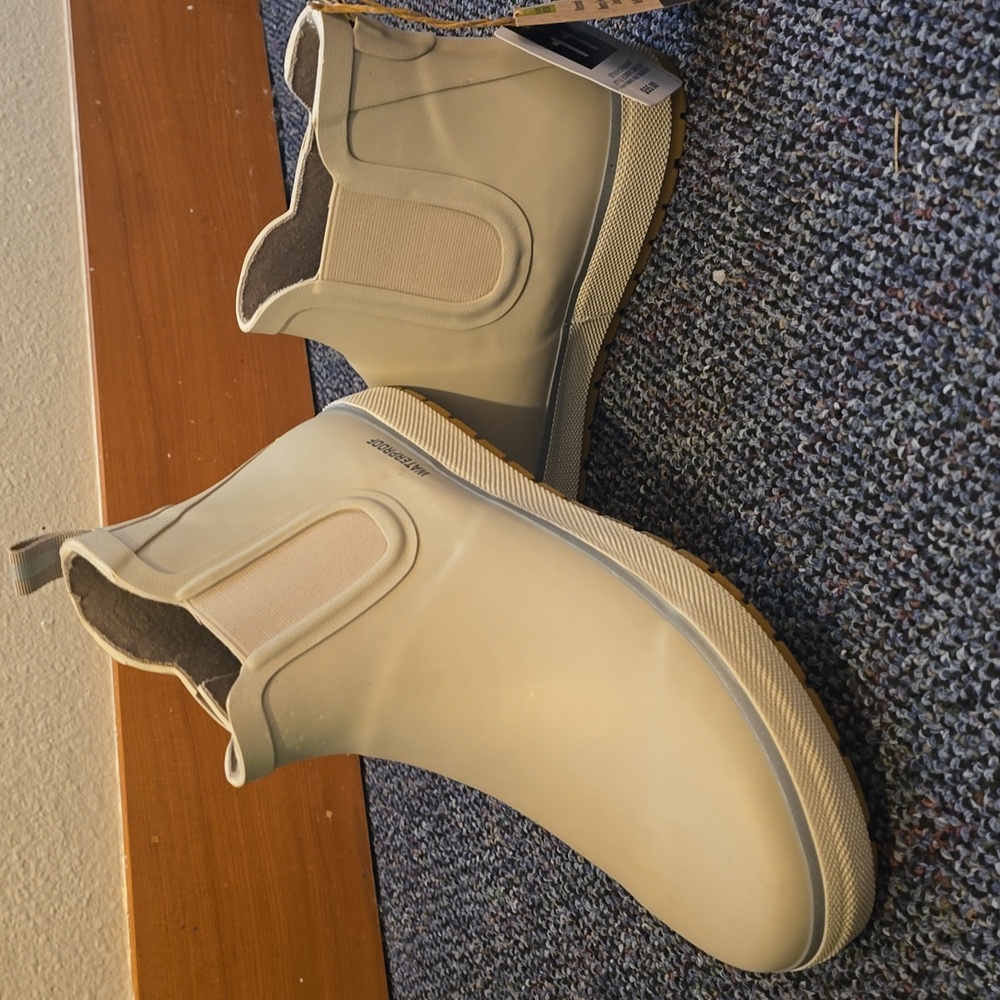 Waterproof Boots - Beige